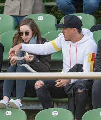 Max kruse wurde am 19.03.1988 in reinbek geboren. Wer Sie Ist Und Was Sie Macht Kruse Zeigt Seine Neue Liebe Bildplus Inhalt Bundesliga Bild De