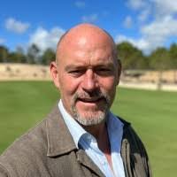 Dora Major's Instagram, Twitter & Facebook