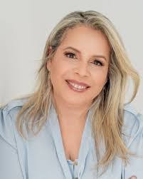 Justine Ortiz's Instagram, Twitter & Facebook