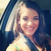 Lily Gomez (lilyygomezz)