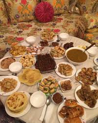 Table De Ftour Ramadan Au Maroc Ramadan Recipes Moroccan Food Ramadan Recipes Iftar