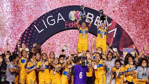 Y es que para ser bicampeonas, las felinas aplastaron a las otras campeonas de méxico.barrieron con todas y cada una de ellas. Futbol Femenil Florian Thauvin Felicita A Tigres Femenil Por Su Campeonato Marca