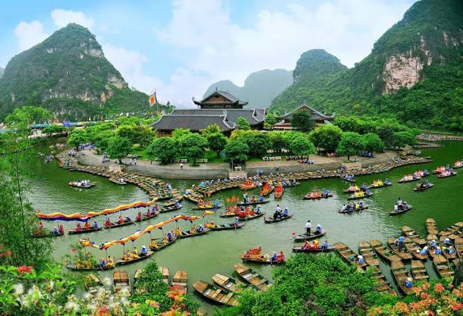 Cập nhật giá vé tham quan các khu, điểm du lịch nổi bật tại Ninh Bình năm 2026