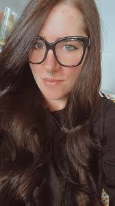 Sandra Collett's Instagram, Twitter & Facebook