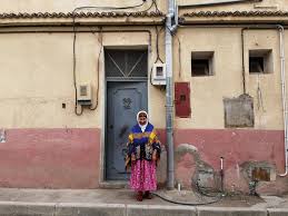 Une langue peut être mise en danger par des forces externes, à l'instar d'une domination militaire, économique, religieuse. L Algerie Des Camps 4 8 Des Villages Socialistes A La Place Des Camps