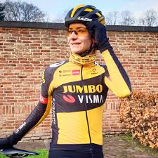 Dutch cyclist marianne vos looks like someone's 8th grade babysitter, a tomboy uncomfortable in 2002 she became dutch mountain biking champion and won the national junior road race. Marianne Vos On Twitter Hallo 2021 I Want To Wish You All A Healthy New Year Filled With Joy And Happiness Ourblackandyellow Jumbovismawomen Https T Co Aoveibmzoe