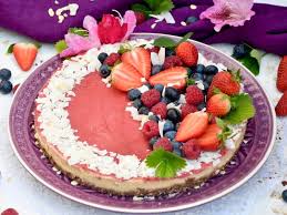 Die zubereitung ist wirklich super und dauert nicht lange. Sommerliche No Bake Erdbeer Creme Torte Vegan Glutenfrei Und Lecker Sabrina Priester