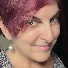 Make these fried chicken sandwiches in an air fryer! 🤤 Get the recipe:  https://trib.al/aQub4Ls