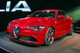Wie bei alfa romeos giulia. Alfa Romeo Giulia Iaa 15 Video Vorstellung Marktstart Preis Autobild De