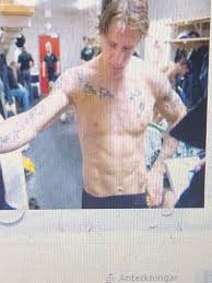 Jonathan hedström в X: „Imorn dags för föreläsning på psykveckan i  skellefteå. Pratar om ätstörningar som jag levt med i 20 år. Känner mig  stolt att våga lyfta ämnet. Finns så många