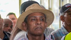 Hoy, nuestro Pdte. @luisabinader recorrió la provincia Duarte,  especialmente el Bajo Yuna, para evaluar los daños tras la depresión  tropical del fin de semana. Nuestro subdirector Edwin Mercedes compartió  declaraciones en nombre