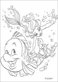 Die Kleine Meerjungfrau Zum Ausmalen Arielle Fabian Und Sebastian Ausmalbild Malvorlage Gratis Malvorlagen Disney Malvorlagen