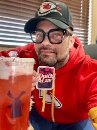 Fav rebel combo from Dutch: coconut, lime, pineapple, and pomegranate with  pomegranate float! + got my cozyyy!!