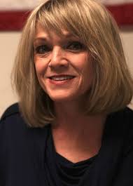 Mary Noll's Instagram, Twitter & Facebook