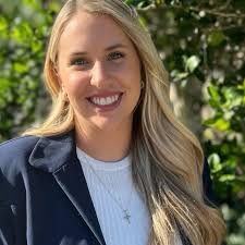 Today is Marlaina's birthday!🎉🎉 Please help us with her a very happy  birthday!!