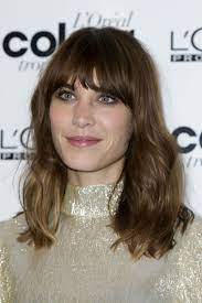 The Best Hairstyles For A Weak Jawline Cool Hairstyles Fine Hair Hair Styles