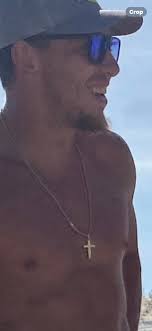 Lost key fob with bee charm in James Bay