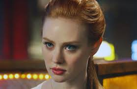 Though deborah ann woll kept her hair a strawberry blonde color while shooting true blood, her real hair color is actually blonde, sans the strawberry.she told elle that she has been dyeing her. Deborah Ann Woll Glowing Color