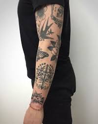 53 Ideas For Tattoo Old School Men Black Black Ideas School Tattoo In 2020 Tattoos For Guys Tattoos Trendy Tattoos
