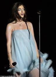 A couple weeks ago, she was announced as part of the. Kiwi Songstress Lorde Says She Has No Regrets About Raunchy Cover Art Geeky Craze
