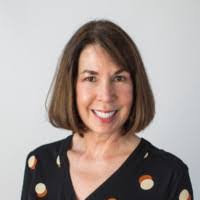 Ruth Hartman's Instagram, Twitter & Facebook