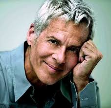 Questo piccolo grande amore, 05:36. Claudio Baglioni Recensioni Discografia