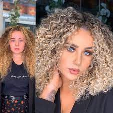 Color Upgrade For The Curly Girl Highlights Curly Hair Blonde Highlights Curly Hair Curly Hair Styles
