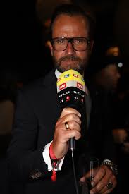 Rtl Christmas Party Mit Tom Gaebel Und Seinem Orchester Wolfram Kons Bedankt Sich Bei Den Spendern Lieblingsstil Rtl Rtlsp Orchester Schlagzeugerin Party