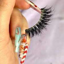 Distinguish this lash moment with a standout lash style. Hot Right Now Faux Mink Unicorn Lashes Unicorn Cosmetics