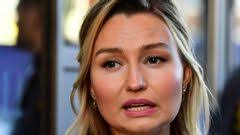 She is a candidate in the 2018 riksdag (parliament) election. Guillous Attack Mot Busch Visar Vem Som Ar Liten