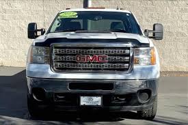 Right now i have to press the unlock button to get out of the . 2013 Gmc Sierra 2500hd 4wd Crew Cab 153 7 Sle In Bend Or Portland Gmc Sierra 2500hd Lithia Chrysler Dodge Jeep Ram Of Bend