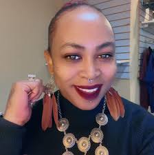 I've never been so torn to make a decision about hair dye 🫠 I've always  let my children express themselves however they wanted. Lily just went  purple. Elainas had red, purple, pink.