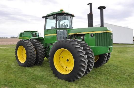 John Deere 8430 250 PTO hp - PST Tractor