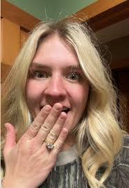 Allie Oakley's Instagram, Twitter & Facebook