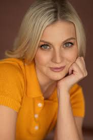 I kto tu rzadzi?" Bratnia pomoc (TV Episode 2008)