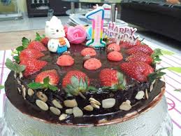 Ayak tepung, serbuk koko, soda bikarbonat dan garam dalam satu bekas. Kek Coklat Moist Ruang Kesyukuran