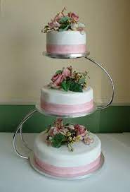 These cake stands are extremely popular as wedding cake stands or display stands for other formal events. Pin On Vannahs Cake