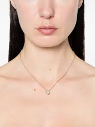 Colliers délicats pour femme