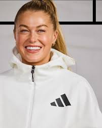 Sarah Rowe (@sarahrowe123) • Instagram photos and videos