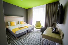 We are within walking distance of the offices for several multinational companies, shopping malls and a modern supermarket. Hotels In Budapest Business District Park Inn Budapest Hotel