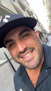 My dating hack will have you snuggling with someone by winter! Come to my  table for one tour! Winnipeg, Kansas City, Richmond, DC, Milwaukee,  Minneapolis, Chicago, Durham, Charlotte, Fort Lauderdale, ...