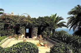 Yves Saint Laurent S House In Morocco Up For Sale Moroccan Garden Garden Design Celebrity Houses