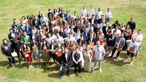 Alle Bilder und Namen: Das sind Duisburgs Abiturienten 2022