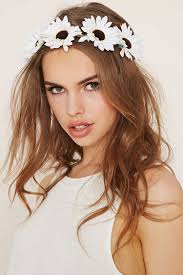 Festival Queen: 8 Gorgeous Flower Crowns