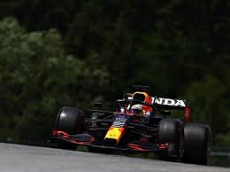 Muitos carros saíram imediatamente quando o sinal verde foi dado para o primeiro treino livre em uma hungria quente. Formula 1 Verstappen Lidera Segundo Treino Livre Do Gp Da Estiria