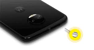 The motorola moto z2 force will normally retrieve the settings for using internet from the sim card or receive these automatically via the network. Moto Z2 Force Edition Insert Remove Sim Card Verizon