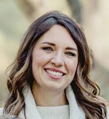 Serena Krueger's Instagram, Twitter & Facebook