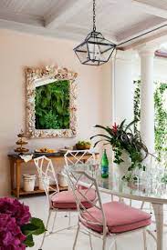 A Chic Palm Beach Home By Mccann Design Group The Glam Pad Palm Beach Decor Home Decor Home