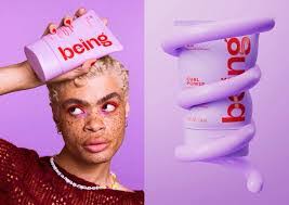 Madeleine Smart's Instagram, Twitter & Facebook