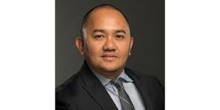 Roy Manuel's Instagram, Twitter & Facebook